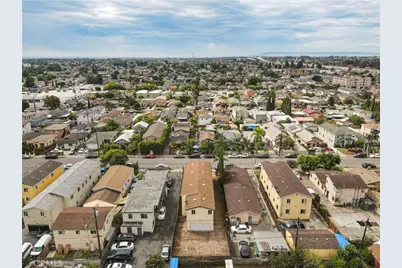 149 W Colden Avenue, Los Angeles, CA 90003 - Photo 35