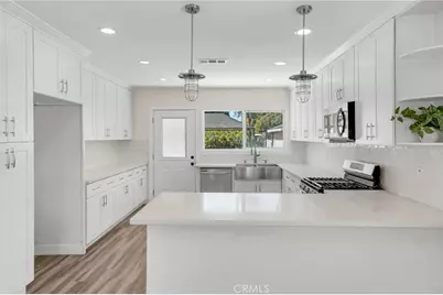 1247 N Neptune Avenue, Wilmington, CA 90744 - Photo 5