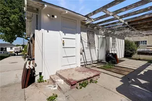 2922 W 74th St, Los Angeles, CA 90043 - Photo 19