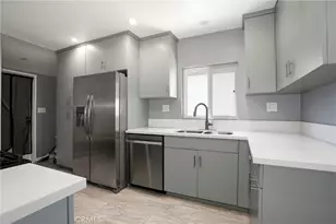 2922 W 74th St, Los Angeles, CA 90043 - Photo 9