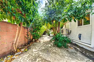 920 N Grand, Los Angeles, CA 90731 - Photo 33