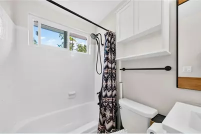920 N Grand, Los Angeles, CA 90731 - Photo 27