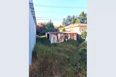 11714 S San Pedro, Los Angeles, CA 90061 - Photo 7