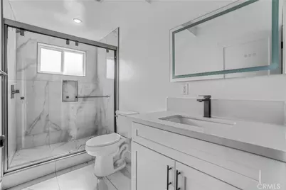 162 W 65th Street, Los Angeles, CA 90003 - Photo 19