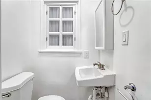 162 W 65th St, Los Angeles, CA 90003 - Photo 11