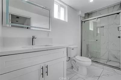 162 W 65th Street, Los Angeles, CA 90003 - Photo 21