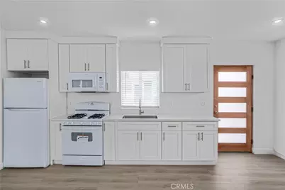 162 W 65th Street, Los Angeles, CA 90003 - Photo 17