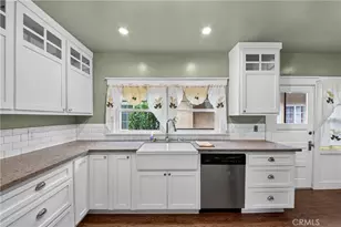 1705 W 52nd, Los Angeles, CA 90062 - Photo 17