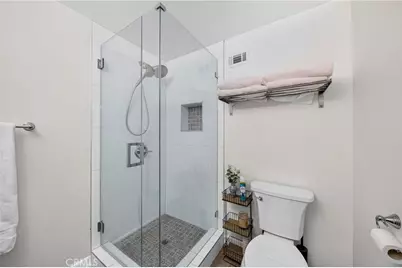 1026 Ashpark, Harbor City, CA 90710 - Photo 29