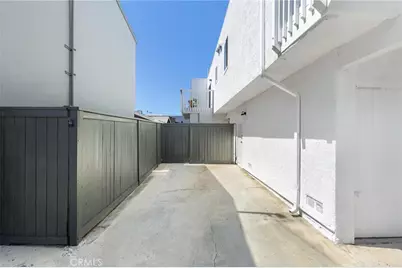 732 Hermosa Avenue, Hermosa Beach, CA 90254 - Photo 41