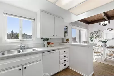732 Hermosa Avenue, Hermosa Beach, CA 90254 - Photo 17