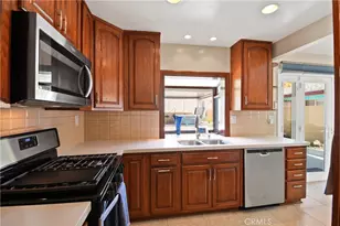 1030 Bloomwood Rd, San Pedro, CA 90731 - Photo 9