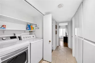 15020 Victory, Los Angeles, CA 91411 - Photo 7