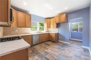 2041 W 29th Pl, Los Angeles, CA 90018 - Photo 5
