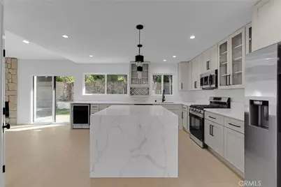 5922 Julian Lane, Tarzana, CA 91356 - Photo 9