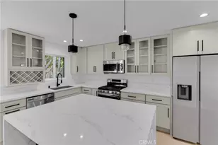 5922 Julian Ln, Tarzana, CA 91356 - Photo 13