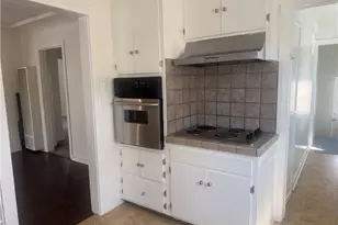 1056 W 8th St, San Pedro, CA 90731 - Photo 11