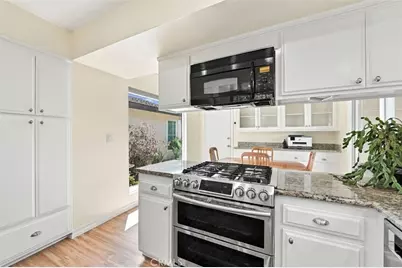 2221 W 239th Street, Torrance, CA 90501 - Photo 9