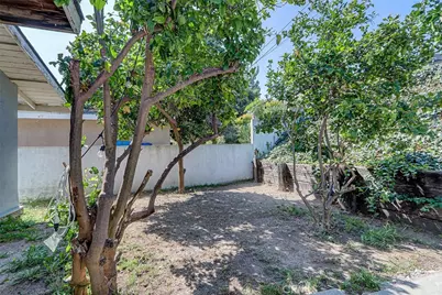 325 N Trotwood, San Pedro, CA 90732 - Photo 35