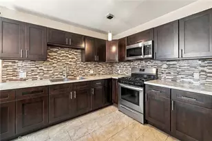 215 E 76th Pl, Los Angeles, CA 90003 - Photo 3