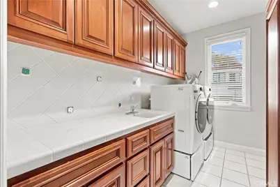603 11th Street, Manhattan Beach, CA 90266 - Photo 27