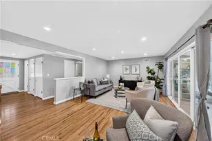 22817 Burbank Blvd, Woodland Hills, CA 91367 - Photo 19