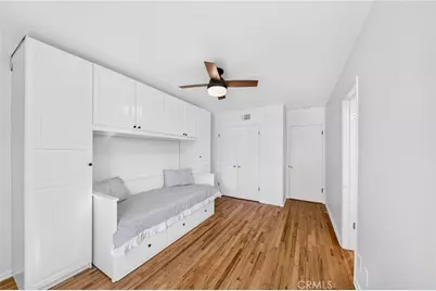 22817 Burbank Boulevard, Woodland Hills, CA 91367 - Photo 27