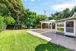 22817 Burbank Blvd, Woodland Hills, CA 91367 - Photo 37