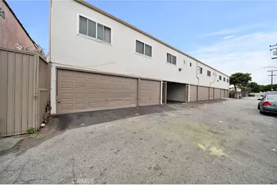 10720 Burin Avenue, Inglewood, CA 90304 - Photo 13