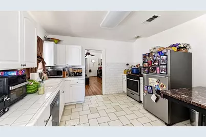 1707 E Poinsettia Street, Long Beach, CA 90805 - Photo 11