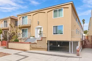933 11th St, Santa Monica, CA 90403 - Photo 1