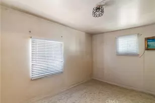 163 E 109th Pl, Los Angeles, CA 90061 - Photo 13