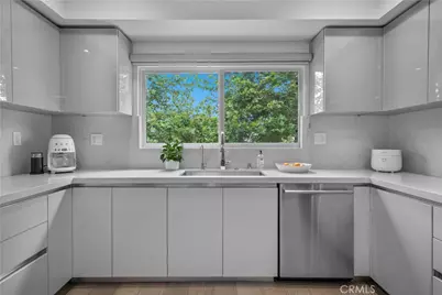 14157 Tiara Street #101, Sherman Oaks, CA 91401 - Photo 15