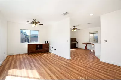 893 W Kemp Court, Compton, CA 90220 - Photo 3