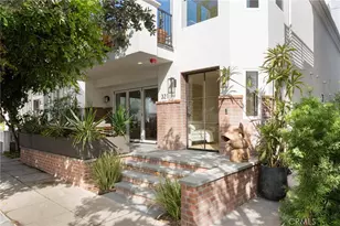 321 3rd St, Manhattan Beach, CA 90266 - Photo 1