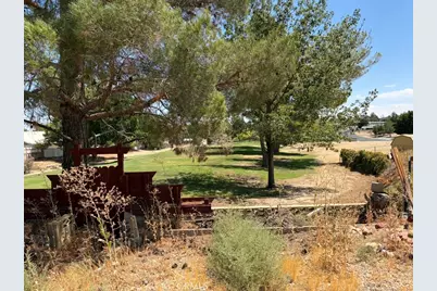 14063 Burning Tree Drive, Victorville, CA 92395 - Photo 3