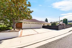26582 Academy, Palos Verdes Peninsula, CA 90274 - Photo 1