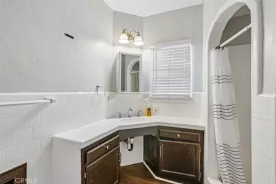 8319 S Van Ness Avenue, Inglewood, CA 90305 - Photo 27