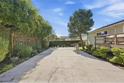 304 N Meadows, Manhattan Beach, CA 90266 - Photo 35