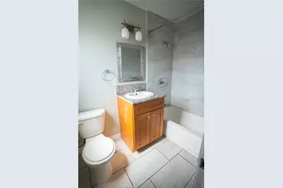 706 W 90th, Los Angeles, CA 90044 - Photo 17
