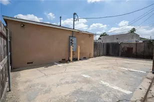 706 W 90th, Los Angeles, CA 90044 - Photo 21