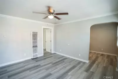 706 W 90th, Los Angeles, CA 90044 - Photo 15