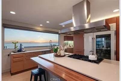 121 16th Street, Manhattan Beach, CA 90266 - Photo 3