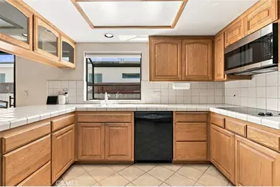 1546 19th St, Manhattan Beach, CA 90266 - Photo 3