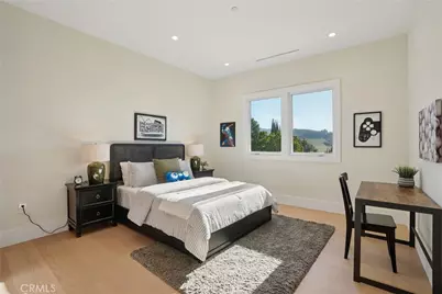 17354 Toquet Drive, Encino, CA 91316 - Photo 51
