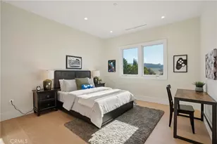 17354 Toquet Dr, Encino, CA 91316 - Photo 51