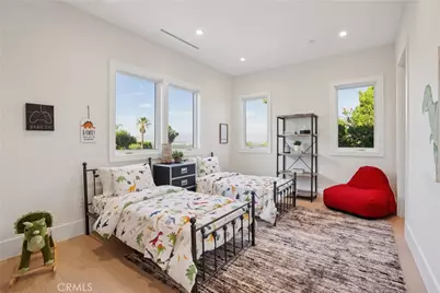 17354 Toquet Drive, Encino, CA 91316 - Photo 57