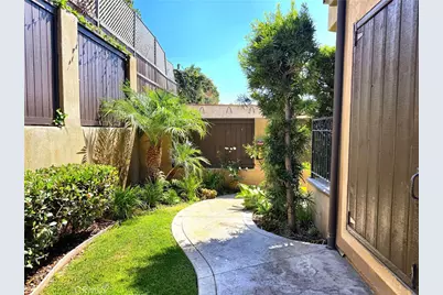 706 S Pacific Coast, Redondo Beach, CA 90277 - Photo 67