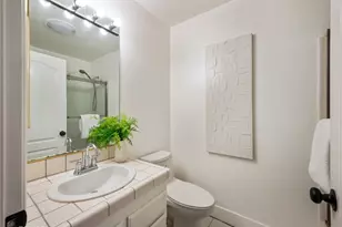 1833 11th St, Manhattan Beach, CA 90266 - Photo 23