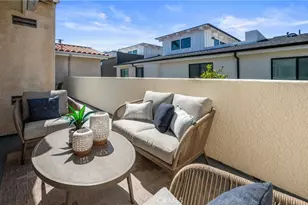 1833 11th St, Manhattan Beach, CA 90266 - Photo 27